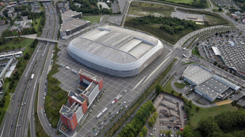 Nem az Eb-re épült, de az Eb-pályázat jelképe lett a lille-i stadion