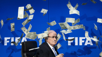 A Blatter-saga 115 milliárd forintjába fájt a FIFA-nak
