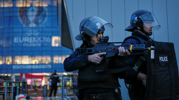 Hollande szerint fennáll a terrorveszély az Eb alatt