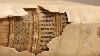 1300 éves írást találtak öreg könyvekbe ragasztva