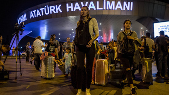 Robbanás és lövöldözés az isztambuli reptéren, 42 halott