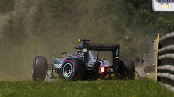 Rosberg csúnyát bukott az időmérő előtt