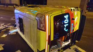 Két mentős sérült meg a Hungária körúton