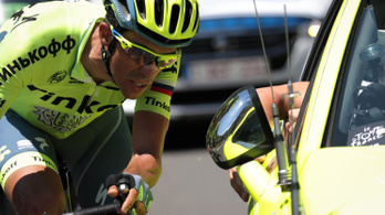 Kiszállt az egyik favorit, Contador feladta a Tourt