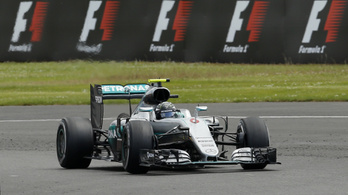Rosberget büntették, egy helyet visszacsúszik a Brit GP-n