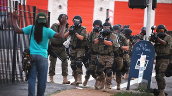 Rendőrök és feketék: tényleg könnyebben elsül a fegyver?