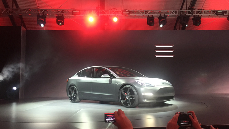 Így kerül a Tesla az Audi elé