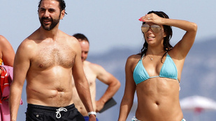 A pillanat, amikor Eva Longoria felismerte, hogy nudista strandon jár