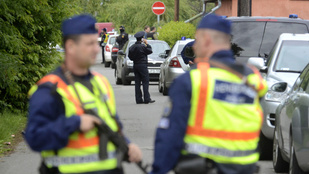 Egy budapesti rendőr rossz emberrel lett túl jóban