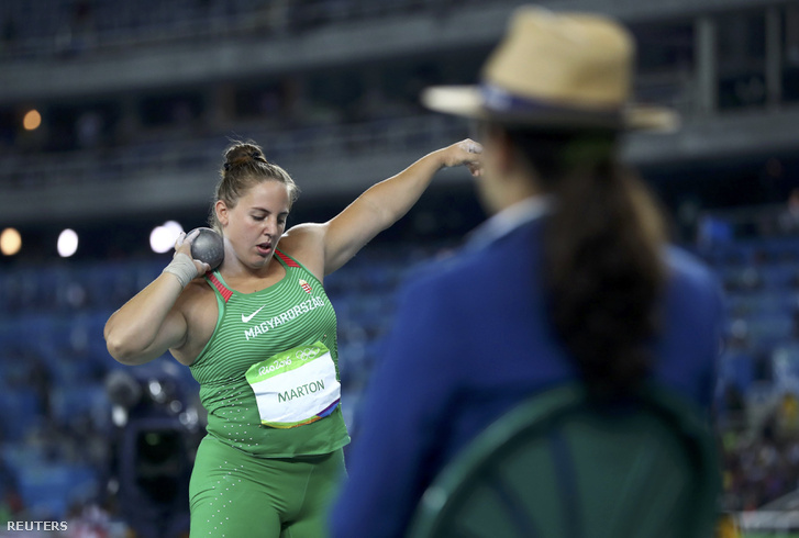 Márton Anita előbb a döntőbe jutást küszöbén dobott túl, majd a döntőben 19,87 méterrel, új országos csúccsal lett bronzérmes női súlylökésben.