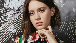 Na melyik híres színész 15 éves lánya modellkedik a Vogue-ban?