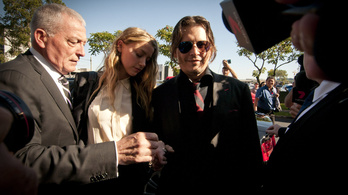 Békés úton válik Johnny Depp és Amber Heard
