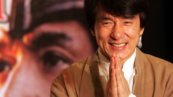 Jackie Chan tiszteletbeli Oscart-díjat kap