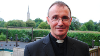 Homoszexuális püspök coming outolt Angliában