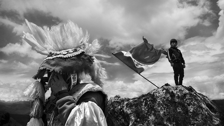 Drágán adják életüket a perui hagyományok