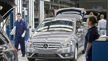 Közel 600 milliárd forintból fejleszt itthon a Mercedes-Benz