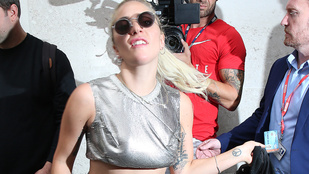 Lady Gaga túlzásba esett a mini shortokkal
