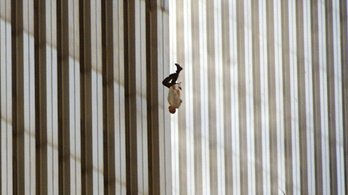 Névtelen sír lett 9/11 ikonikus fotója
