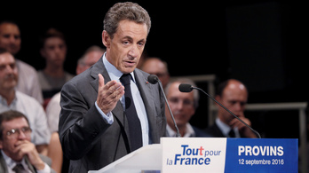 Sarkozy bátran szembe megy a világ tudósaival