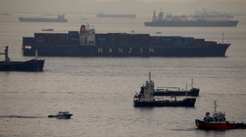 A szellemhajók ellepték Dél-Korea legnagyobb kikötőjét