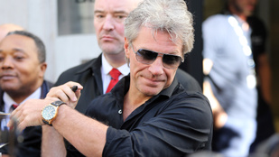Jon Bon Jovi haja mióta FEHÉR?!