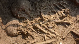 5 ezer éves, ölelkező csontvázakat találtak Tatabányán