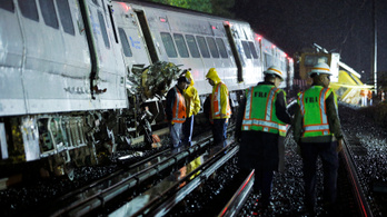 Kisiklott egy vonat Long Islanden, 29-en megsérültek