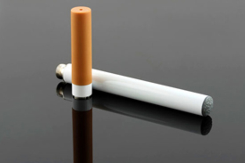 Elektromos cigaretta: tényleg egészségesebb, mint a hagyományos?