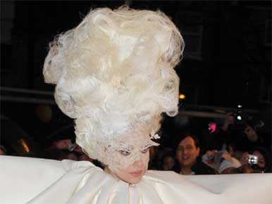 Lady Gaga mindent vitt a Brit Awardson