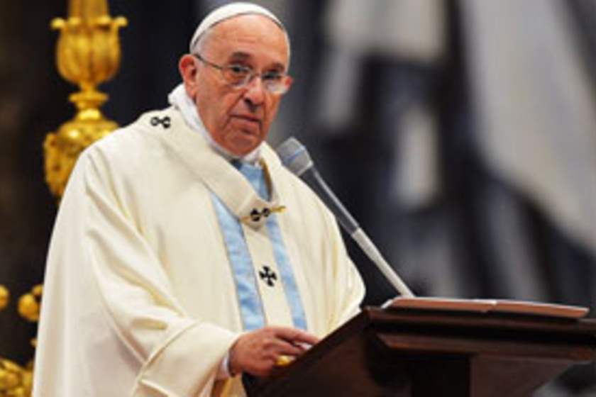 A nyilvános szoptatás mellett érvelt a pápa: így bátorította az anyákat