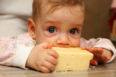 Veszélyes sajtot adni a gyereknek? 3 eset, amikor nagy hiba lehet