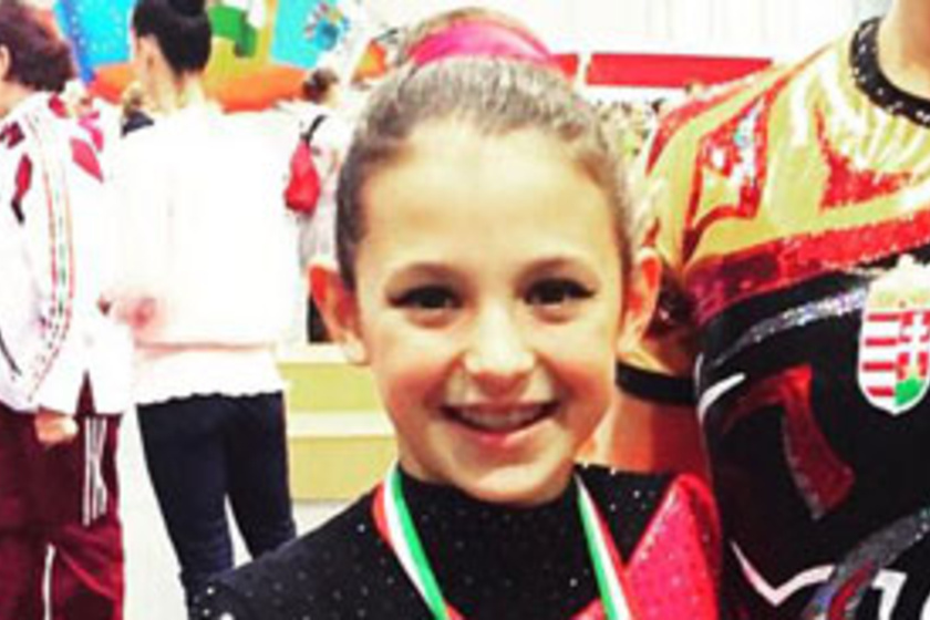 Friss fotón Liptai Claudia kislánya! Tarolt a neten a 8 éves Panka 