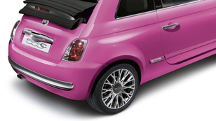 Rózsaszín büntetés: Fiat 500 topless