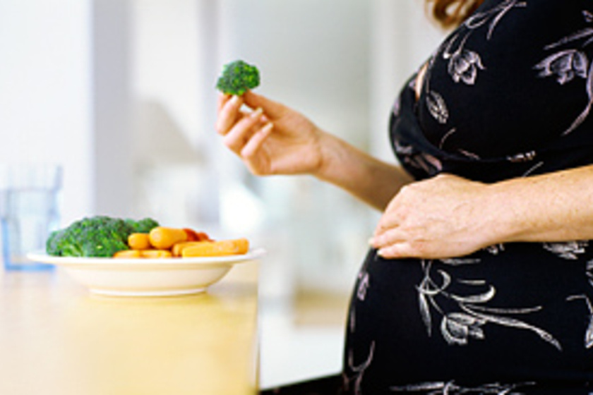 3 károsnak hitt, de egészséges étel a terhesség alatt