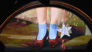 Dorothy piros cipői drágábbak, mint gondolná