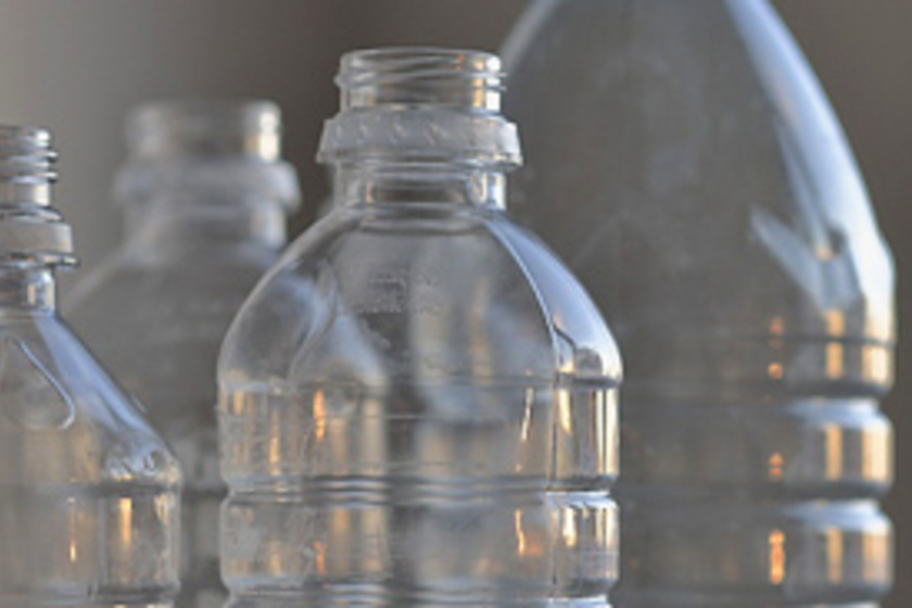 Tízezreket spórolhatsz egyetlen műanyag palackkal!