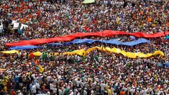 Százezres tüntetés a venezuelai kormány ellen