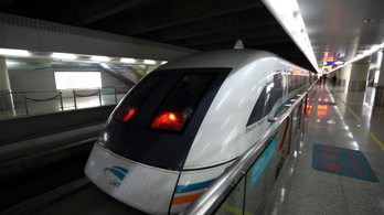 Hatszázzal lehet majd vonatozni Kínában