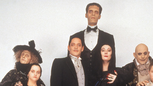 Így néznek ki az Addams Family tagjai 25 évvel az első film után