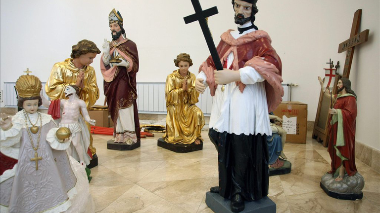 A magyar katolikusok rátaláltak a kínos hírek közlésének csodaszerére