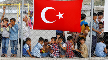 Erdoğan 3,5 millió menekülttel fenyegette meg az EU-t