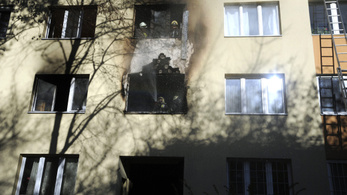Kiégett egy lakás a Fehérvári úton