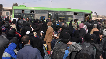 Pánik tört ki Aleppóban, már ötvenezren menekültek el