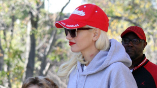 Most komolyan: mi történt Gwen Stefani nyakával?