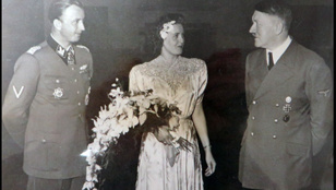 Hitler ott mulatott sógora esküvőjén, majd egy év múlva kivégeztette