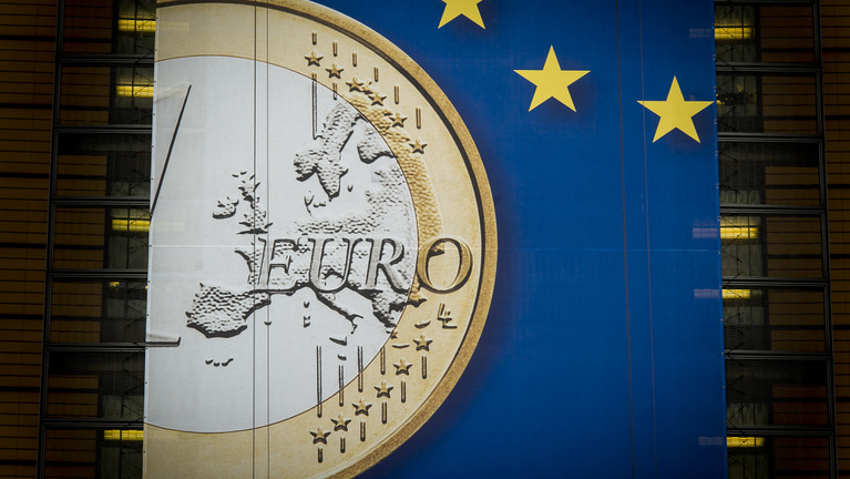 Az euró kihozta a politikusainkból a normálisat