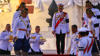 Több tízezer rabnak kegyelmezett meg az új thai király