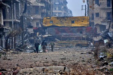 Romos utca a harcok után december 13-án.
