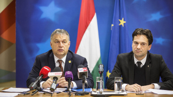 Orbán személyesen beszélgetett el a tájékoztatójáról kizárt Népszabadság-tudósítóval