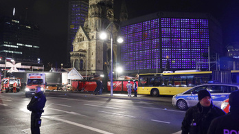 Roamingdíj nélkül telefonálhattak haza a berlini magyarok a támadás után